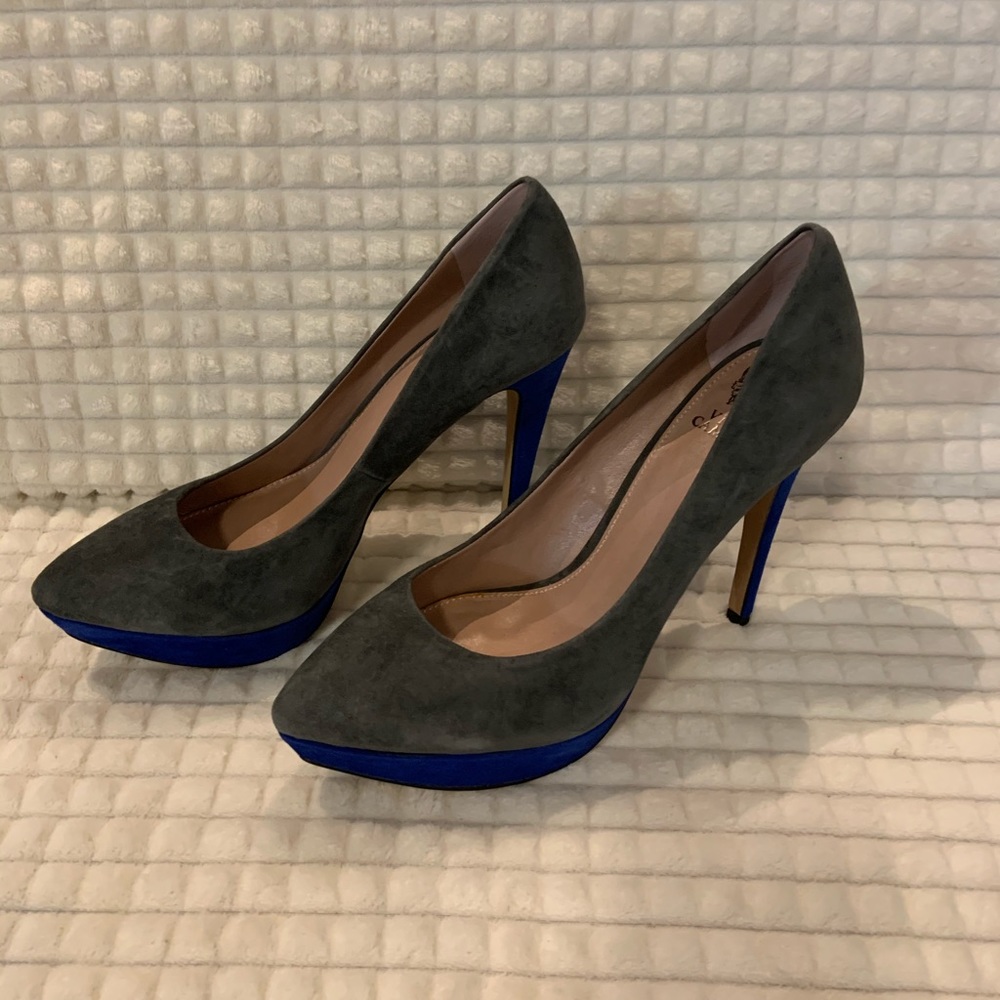Vince Camuto Gray and Blue suede Heels
